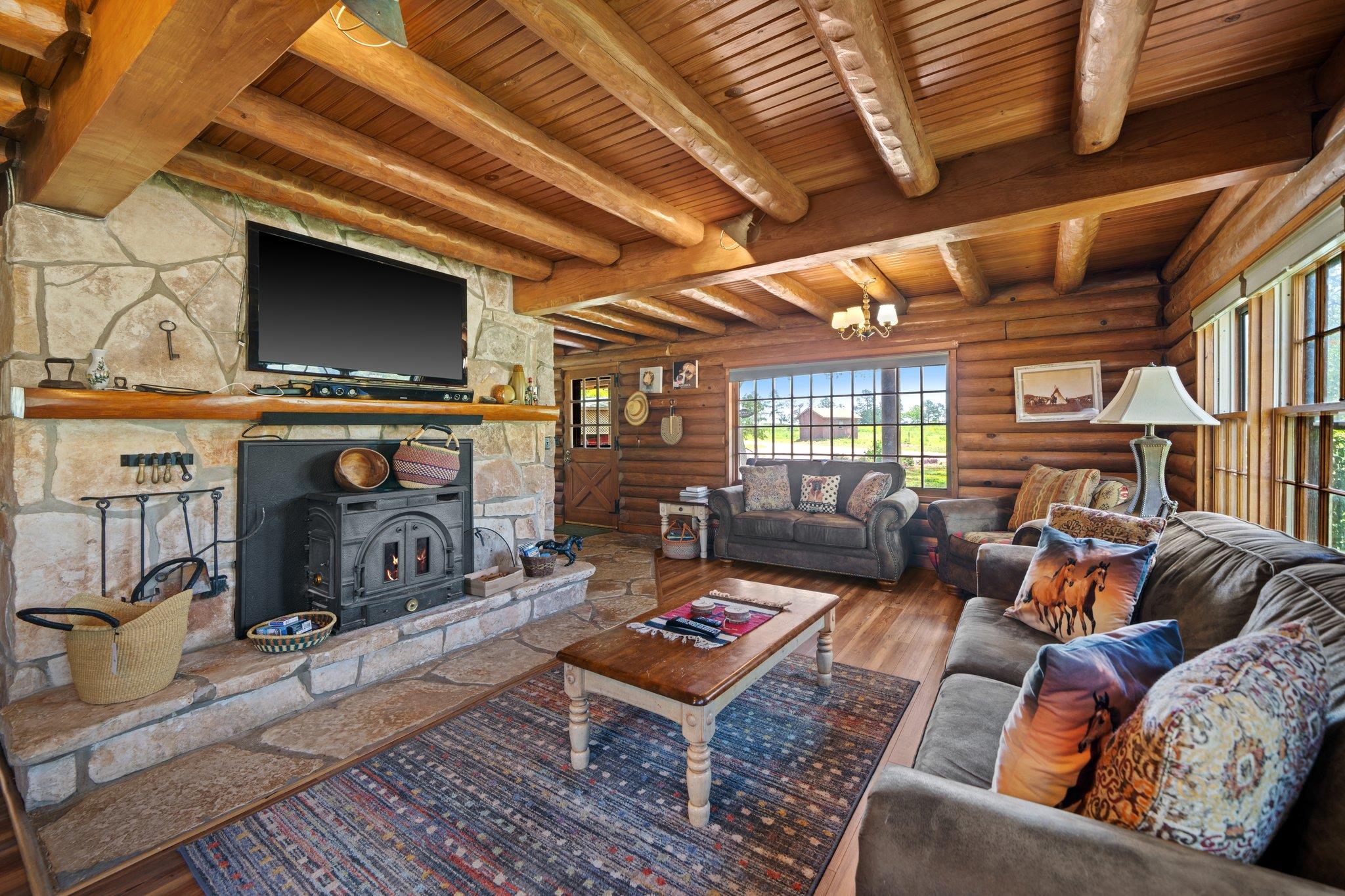 283 Hallford Fredericksburg TX 78624