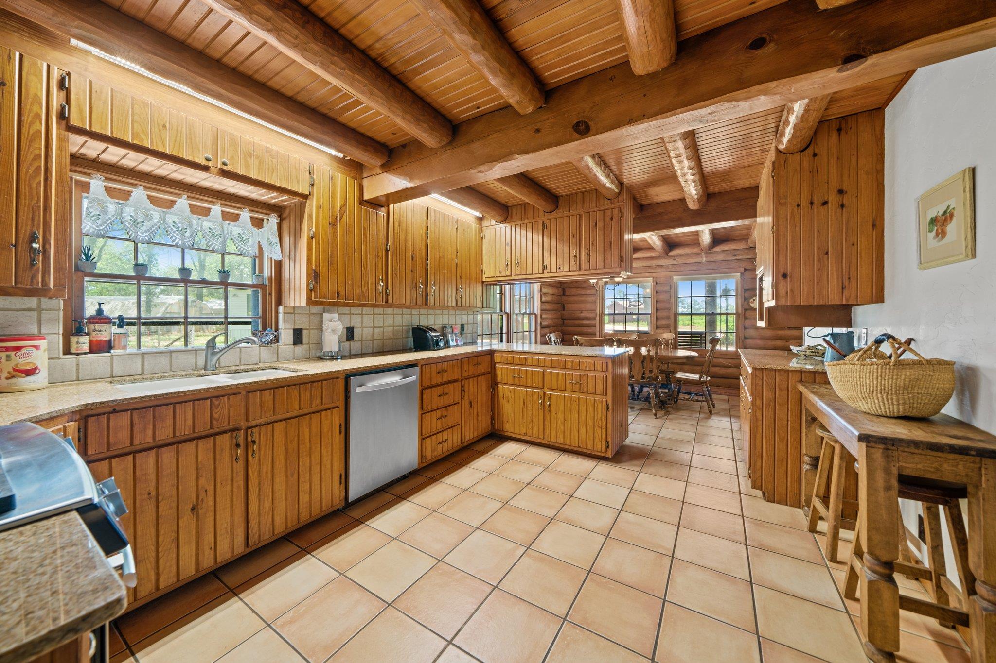 283 Hallford Fredericksburg TX 78624