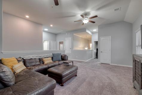 2621 Auburn Chestnut Lane Pflugerville TX 78660