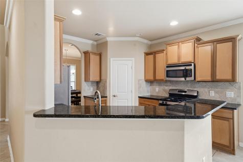1927 Autumn Run Lane Round Rock TX 78665