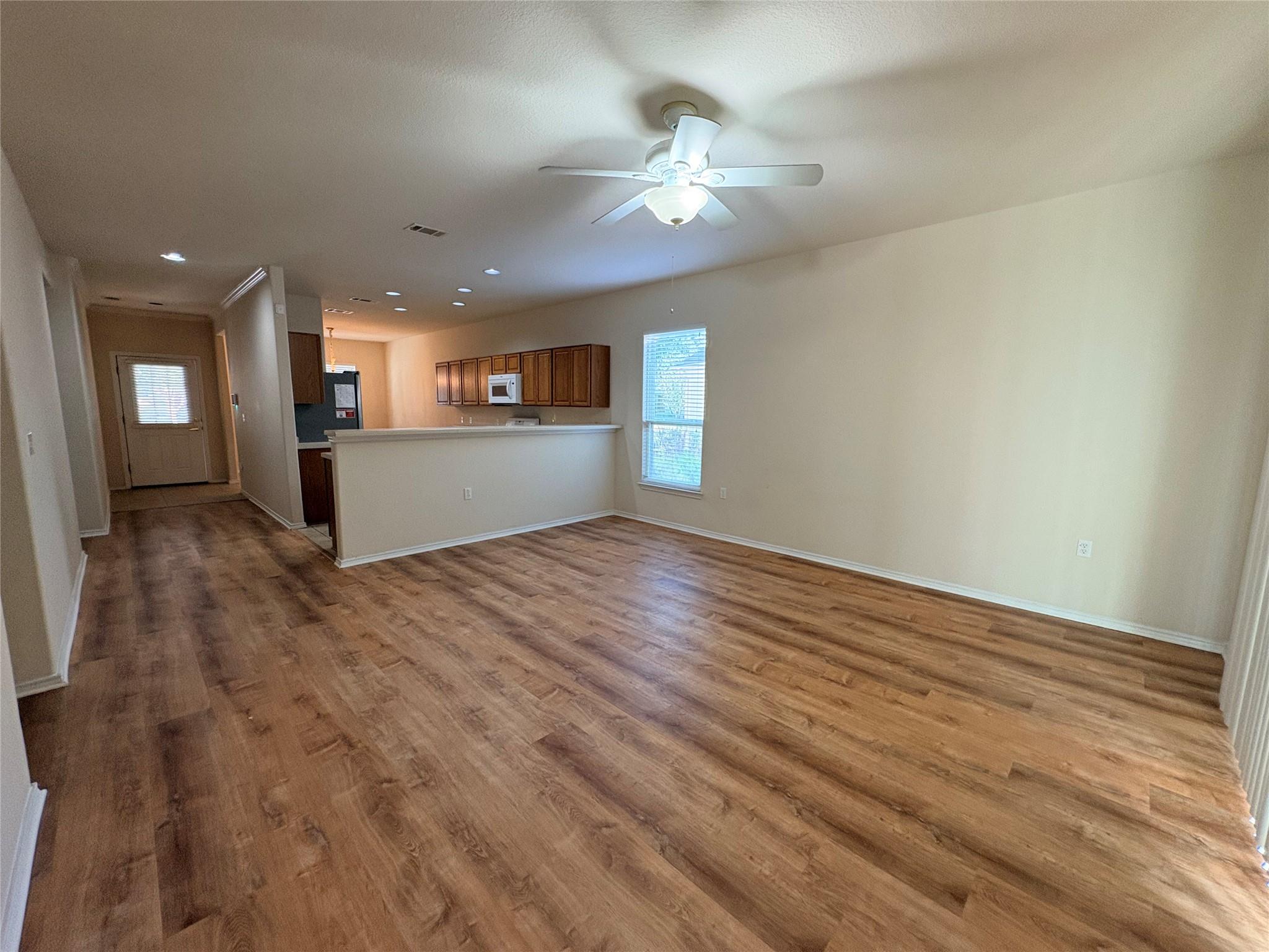 318 Crockett Loop Georgetown TX 78633
