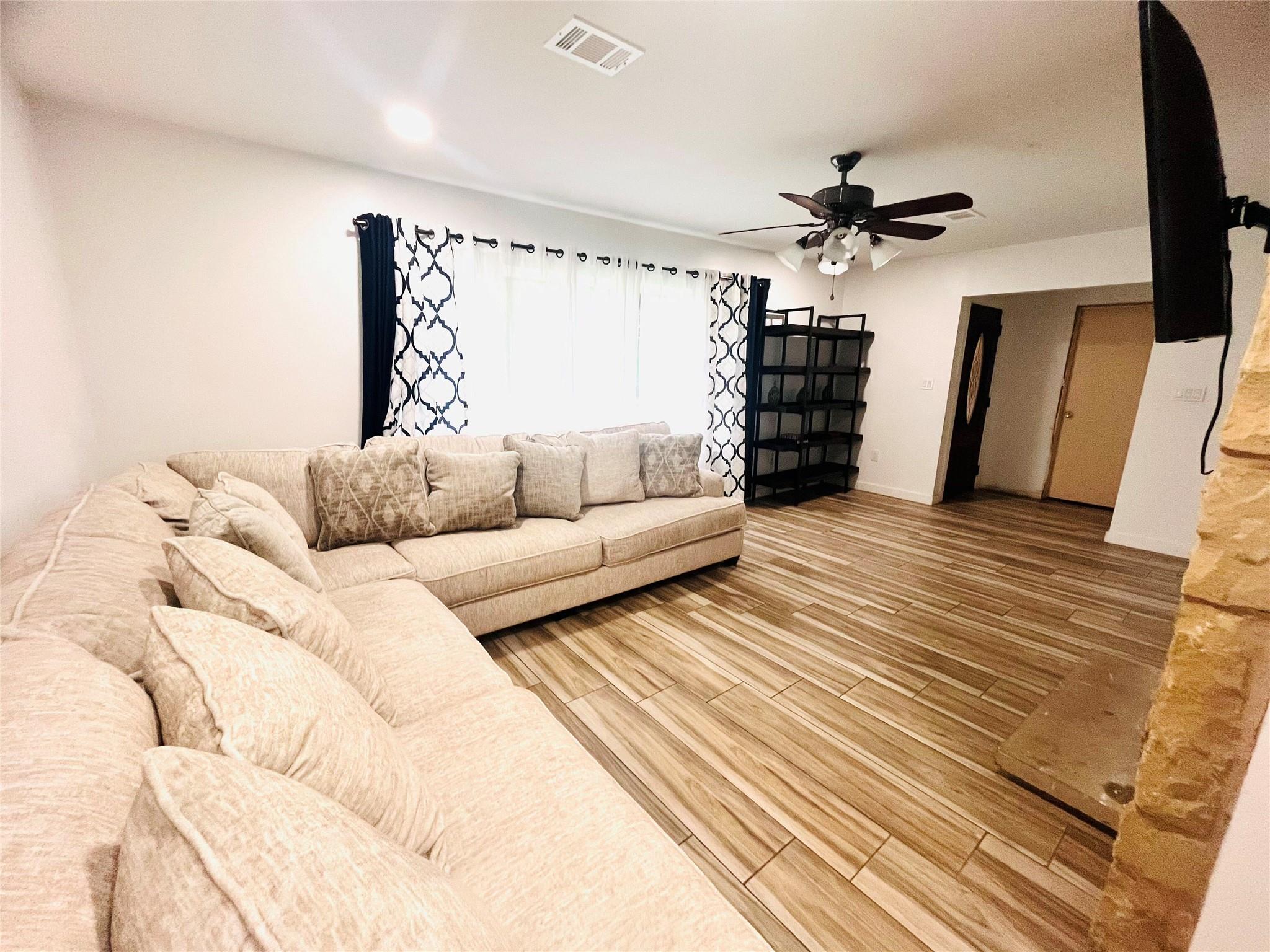 11604 Tedford Street Austin TX 78753