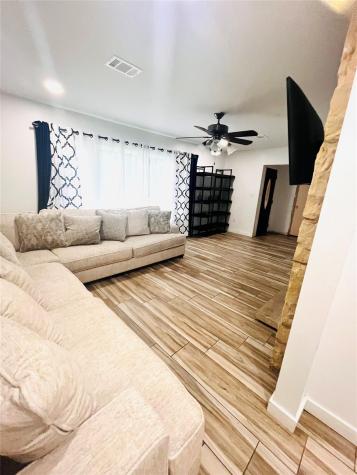 11604 Tedford Street Austin TX 78753