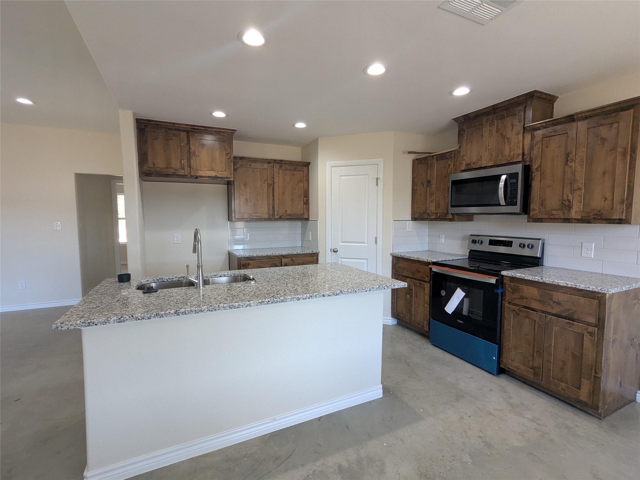 1023 Fieldstone Drive Lampasas TX 76550