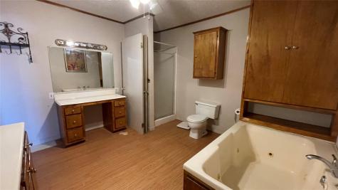 909 Fannin Street Nocona TX 76255