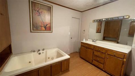 909 Fannin Street Nocona TX 76255