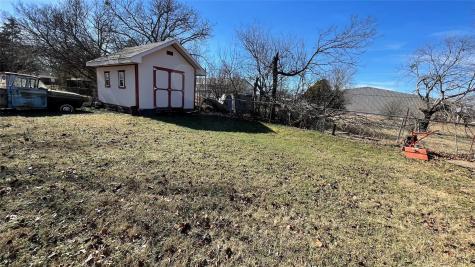 909 Fannin Street Nocona TX 76255