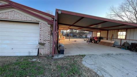 909 Fannin Street Nocona TX 76255