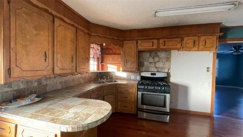 909 Fannin Street Nocona TX 76255