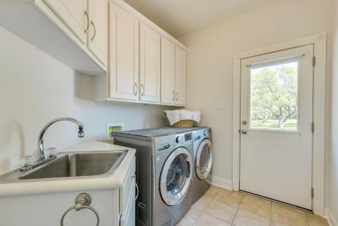 4424 Lago Viento Austin TX 78734