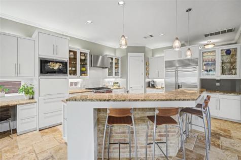 816 Stonewall Ridge Lane Austin TX 78746