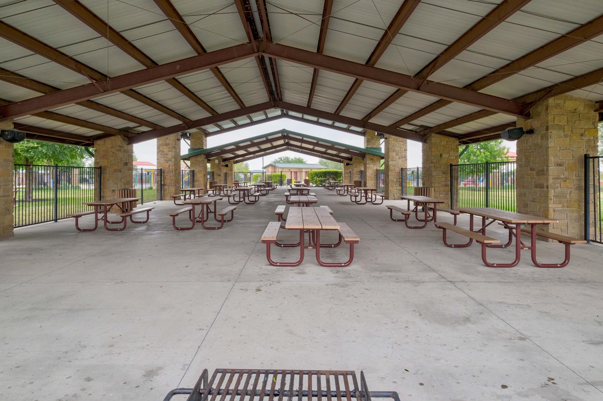 462 Tree Nut Loop Buda TX 78610