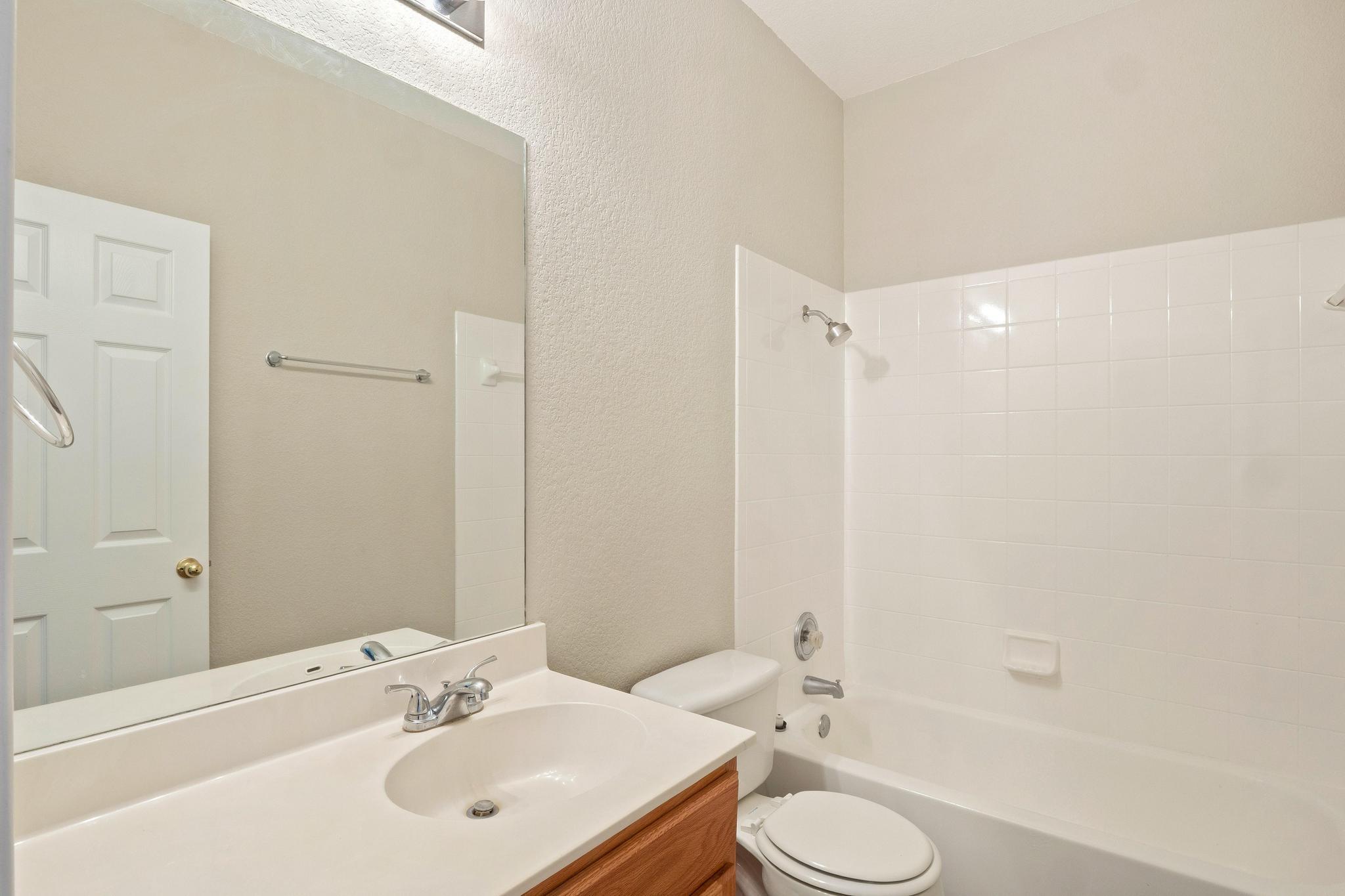 144 Oxford Drive Kyle TX 78640