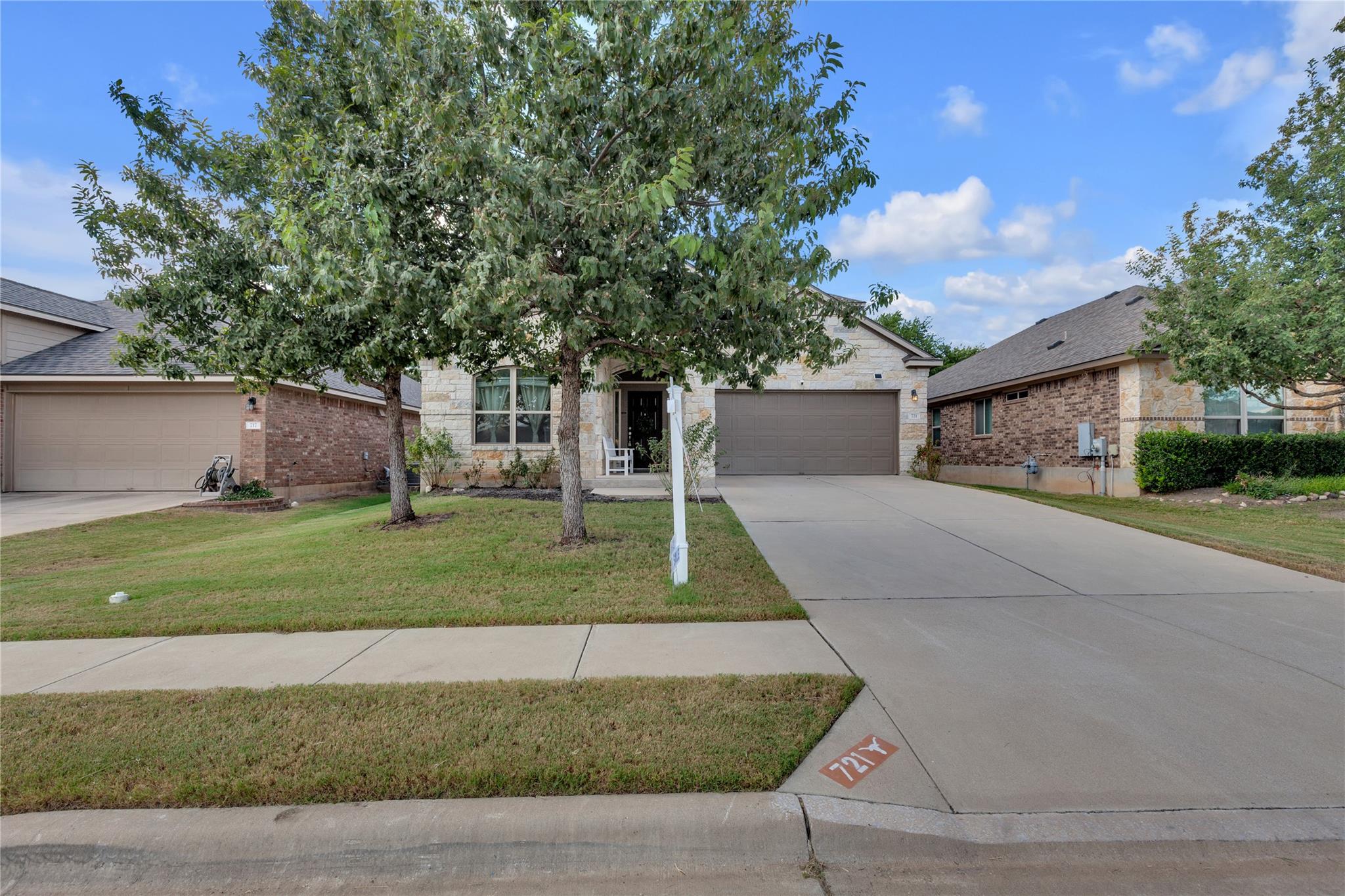 721 Schefer Street Leander TX 78641