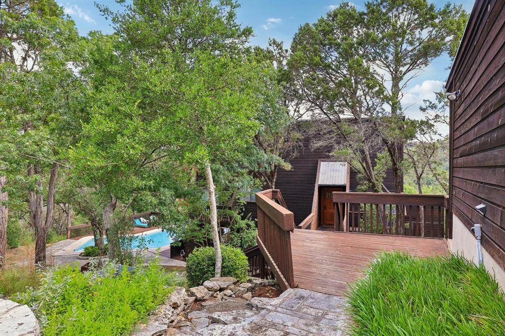 1002 Jousting Place Austin TX 78746