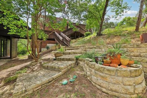 1002 Jousting Place Austin TX 78746