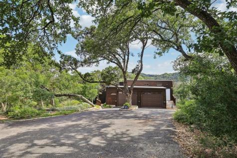 1002 Jousting Place Austin TX 78746