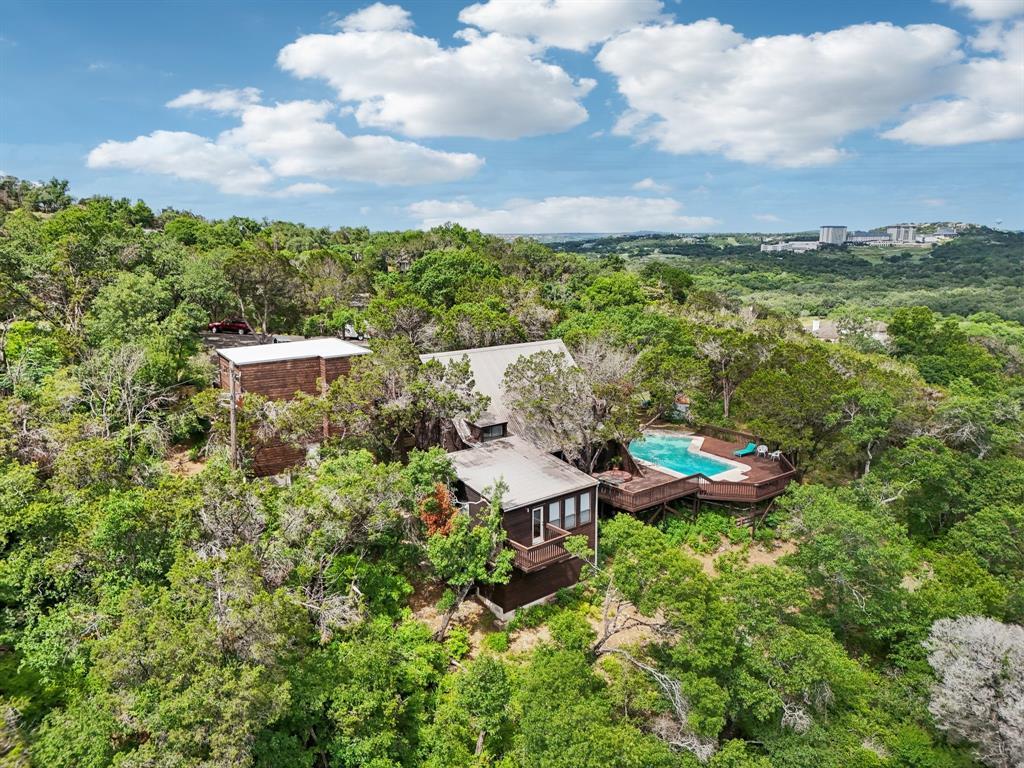1002 Jousting Place Austin TX 78746