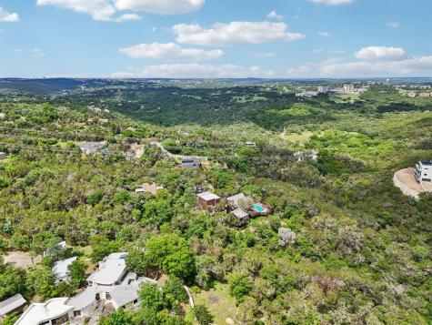 1002 Jousting Place Austin TX 78746