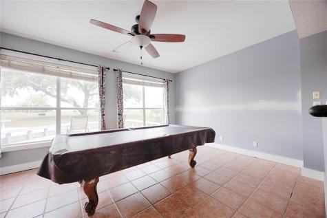 2040 W Guenther Lane La Grange TX 78945