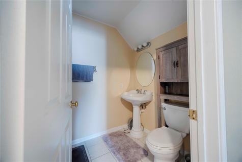 2040 W Guenther Lane La Grange TX 78945