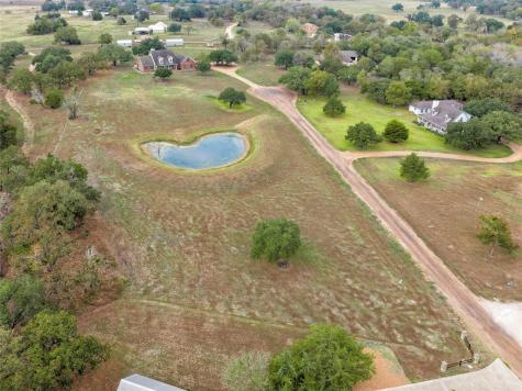 2040 W Guenther Lane La Grange TX 78945