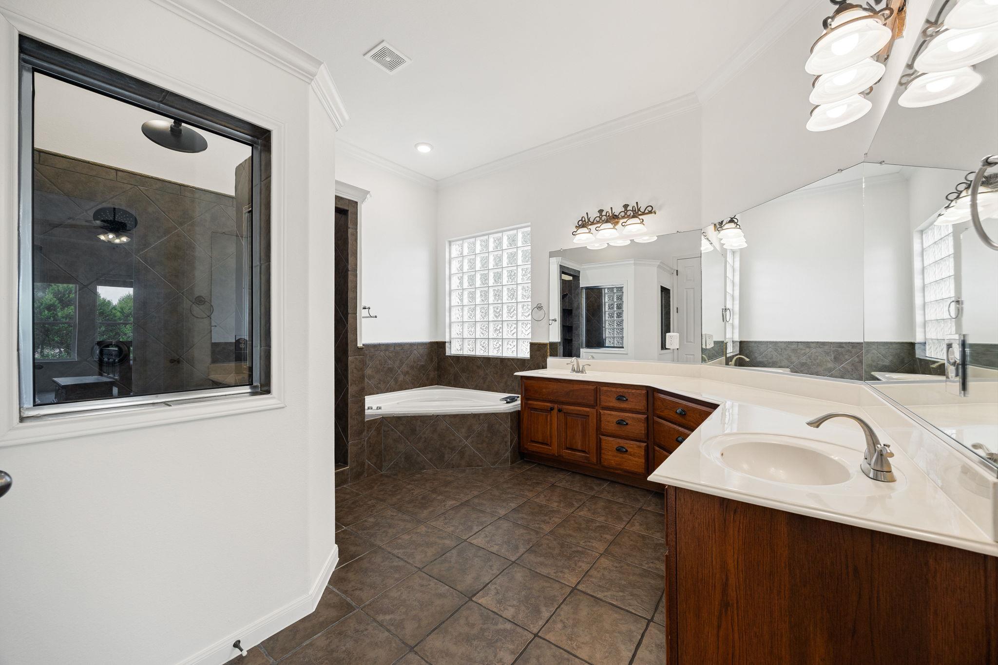 170 Eaton Lane Austin TX 78737