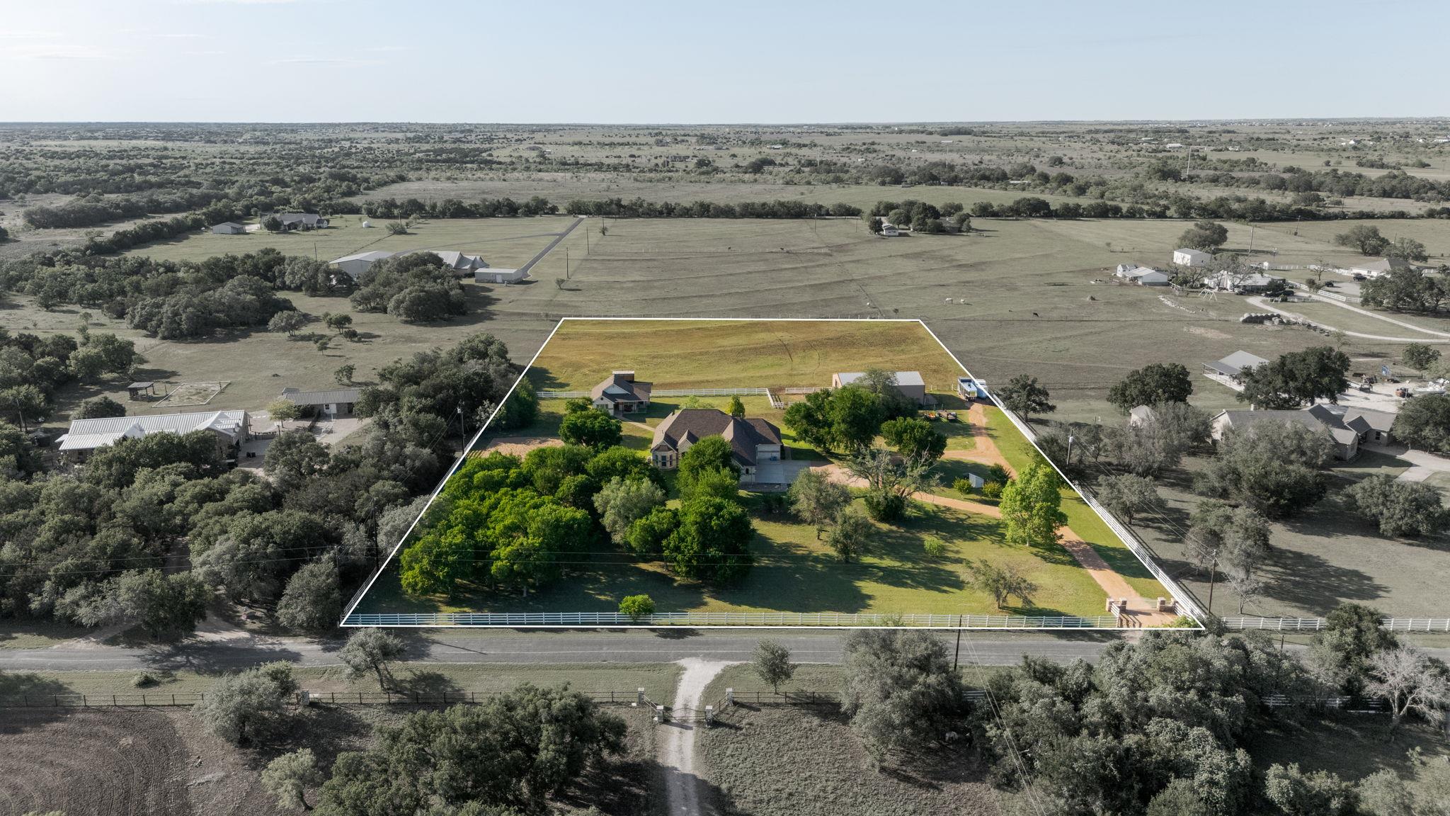 134 Creekside Drive Liberty Hill TX 78642