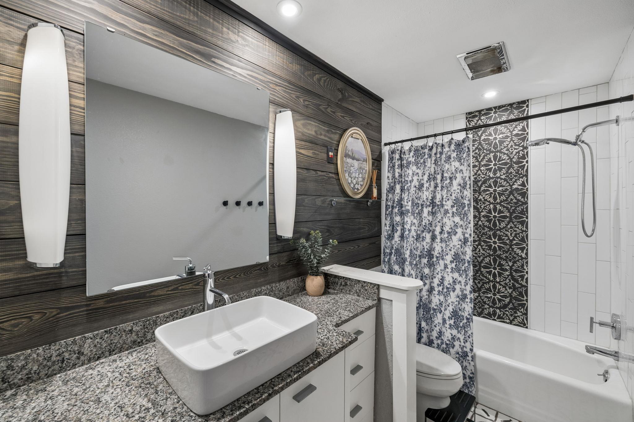 677 Floral Avenue New Braunfels TX 78130