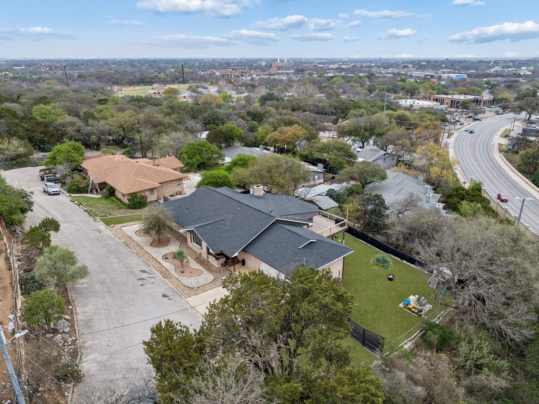 677 Floral Avenue New Braunfels TX 78130