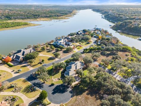 26801 Founders Place Spicewood TX 78669