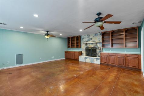 8889 N Fm 487 Rockdale TX 76567