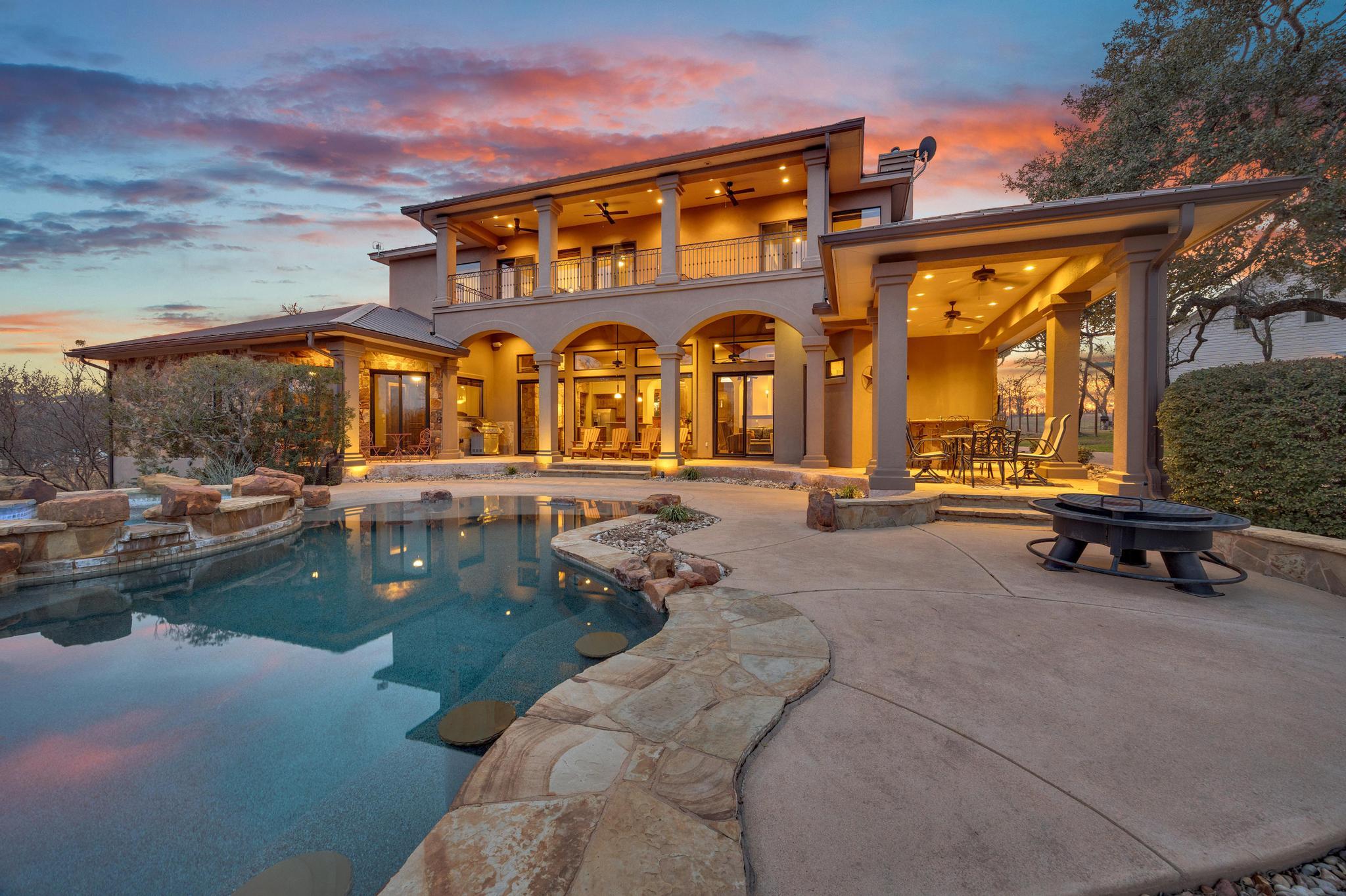303 Yaupon Drive Spicewood TX 78669