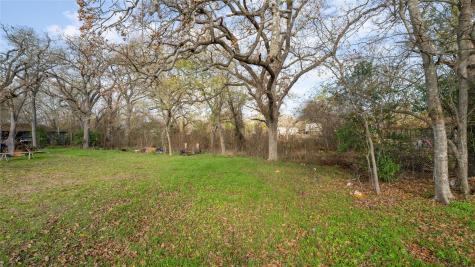 303 Yoakum Street Rockdale TX 76567