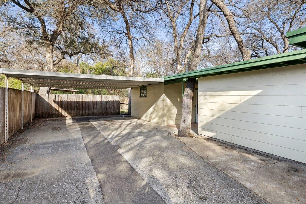 2004 Griswold Lane Austin TX 78703