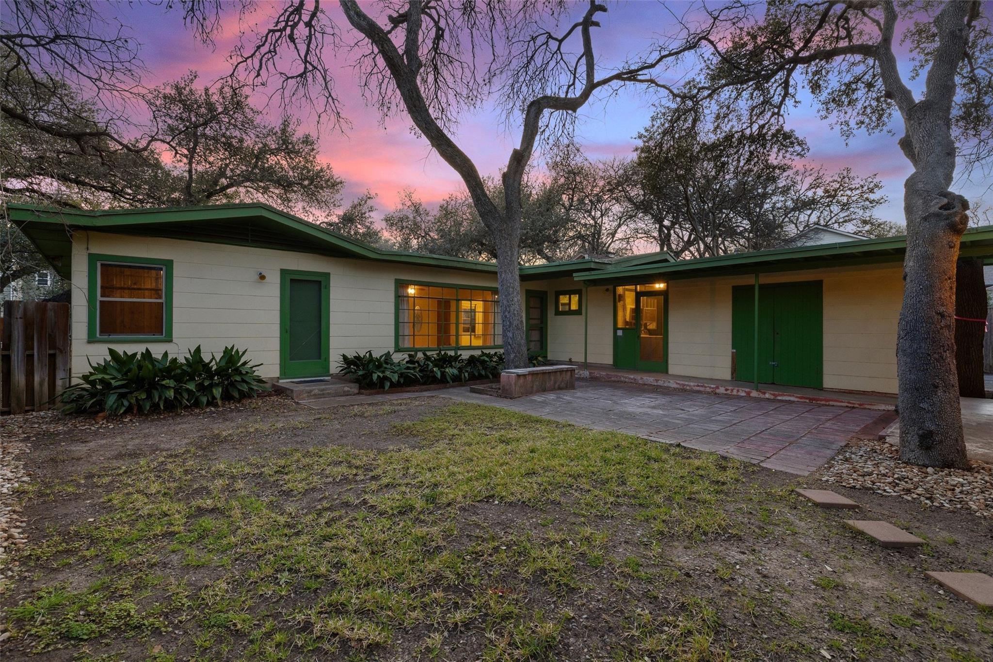 2004 Griswold Lane Austin TX 78703