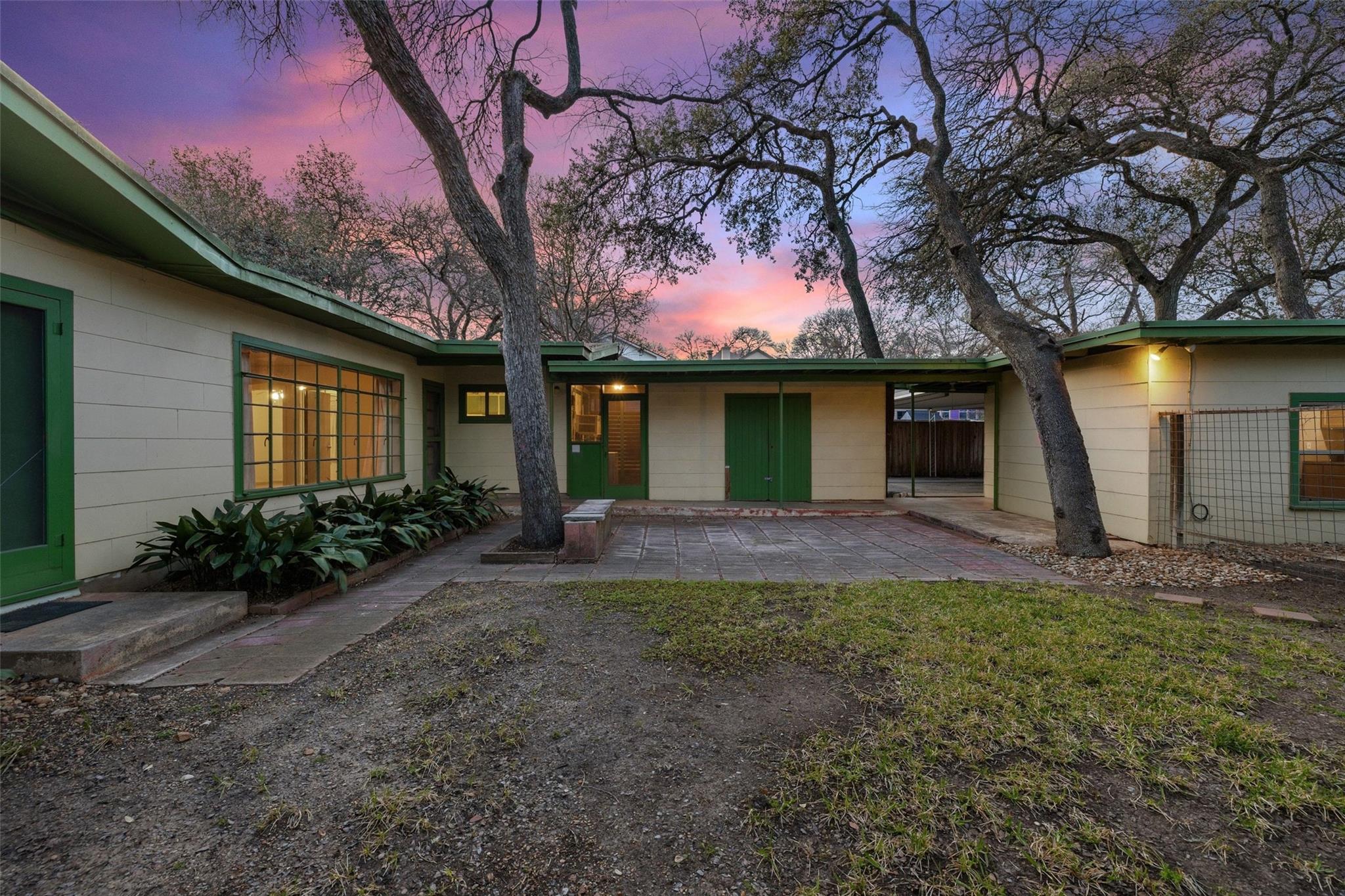 2004 Griswold Lane Austin TX 78703