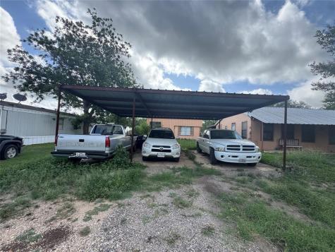 2109 Castro Avenue Hondo TX 78861