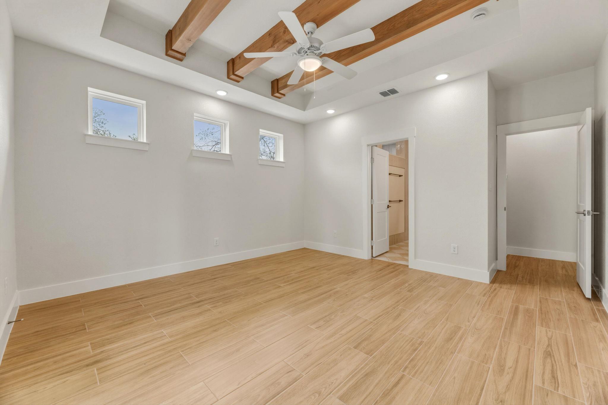 1412 Kent Street Taylor TX 76574