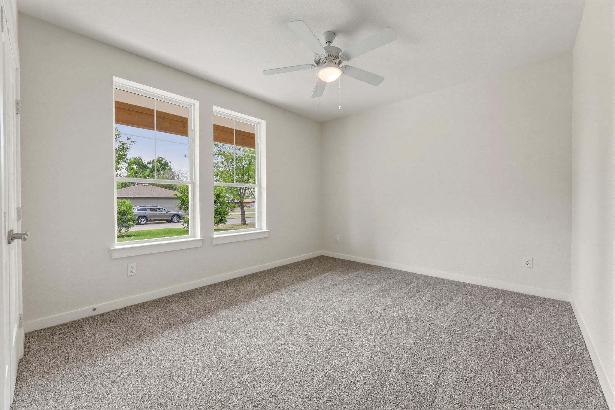 1412 Kent Street Taylor TX 76574