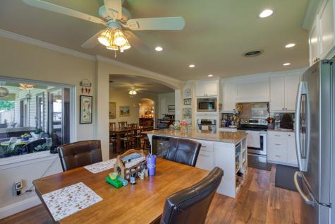 213 Lakeview Sunrise Beach TX 78643