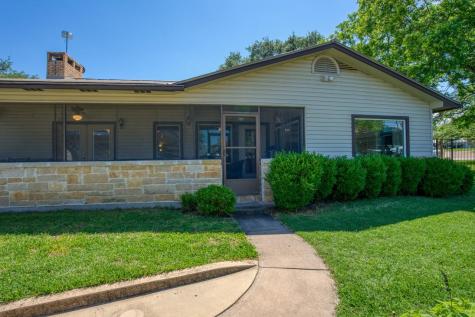 213 Lakeview Sunrise Beach TX 78643