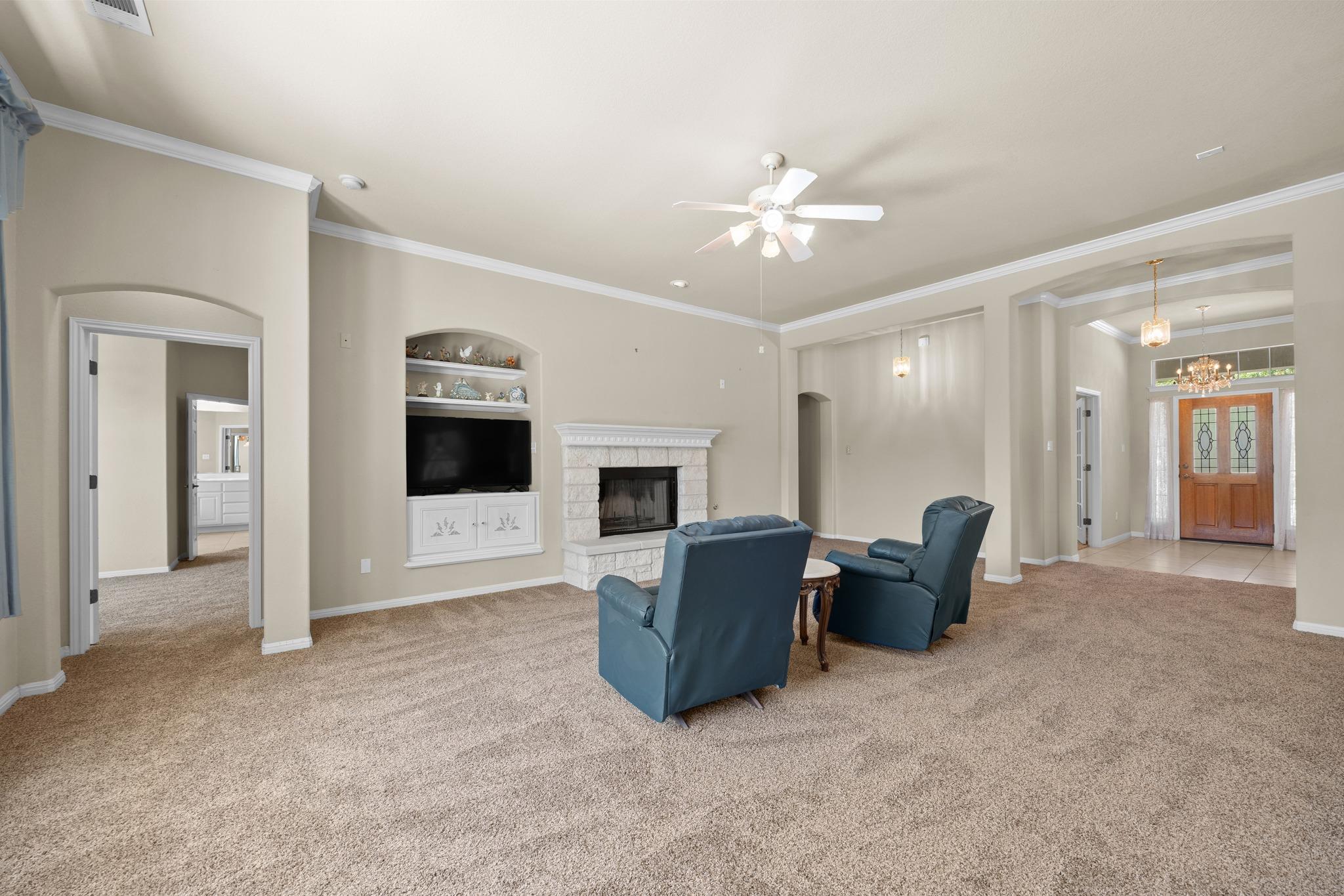 105 Oak Plaza Drive Georgetown TX 78628