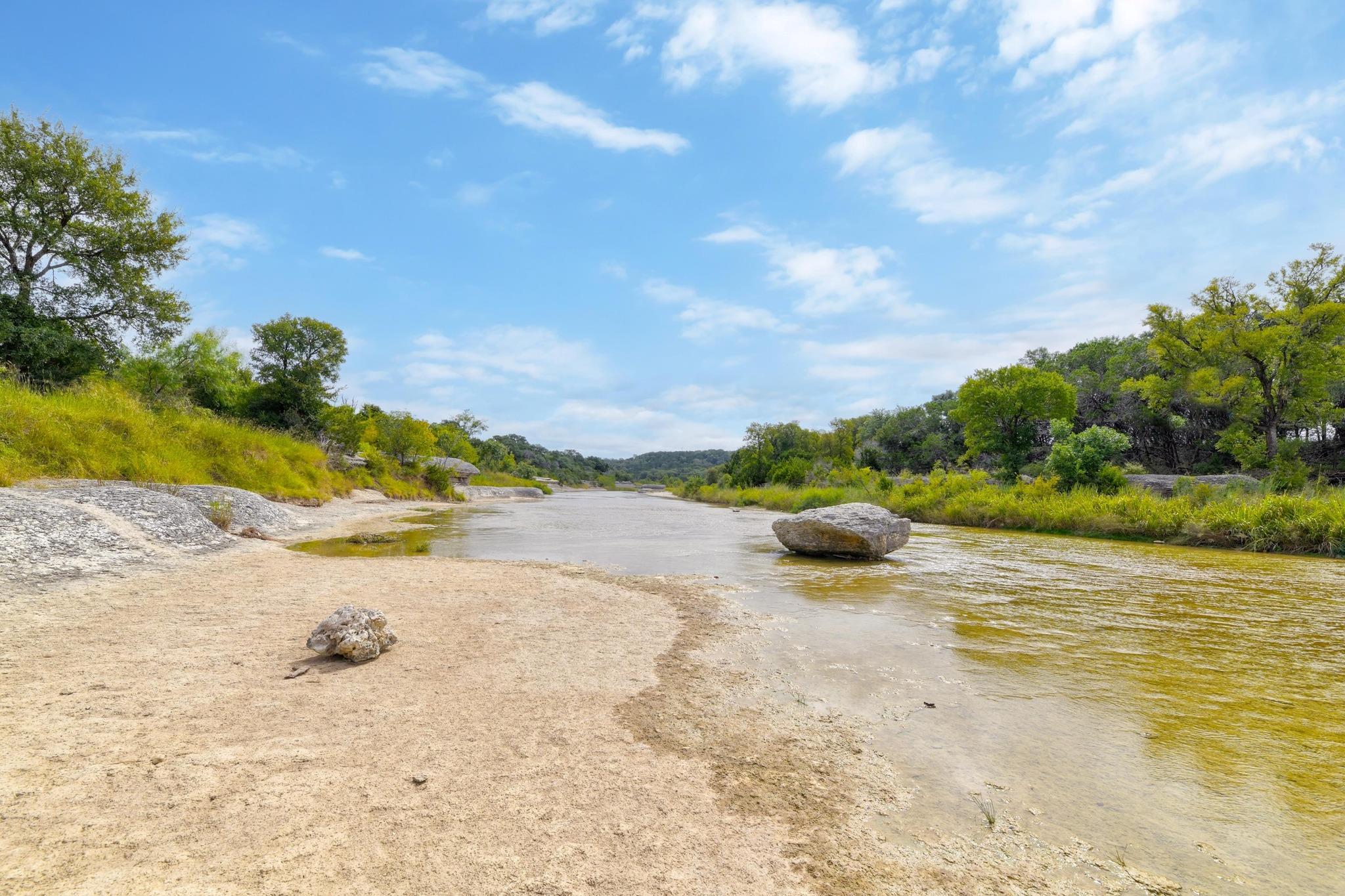105 Oak Plaza Drive Georgetown TX 78628