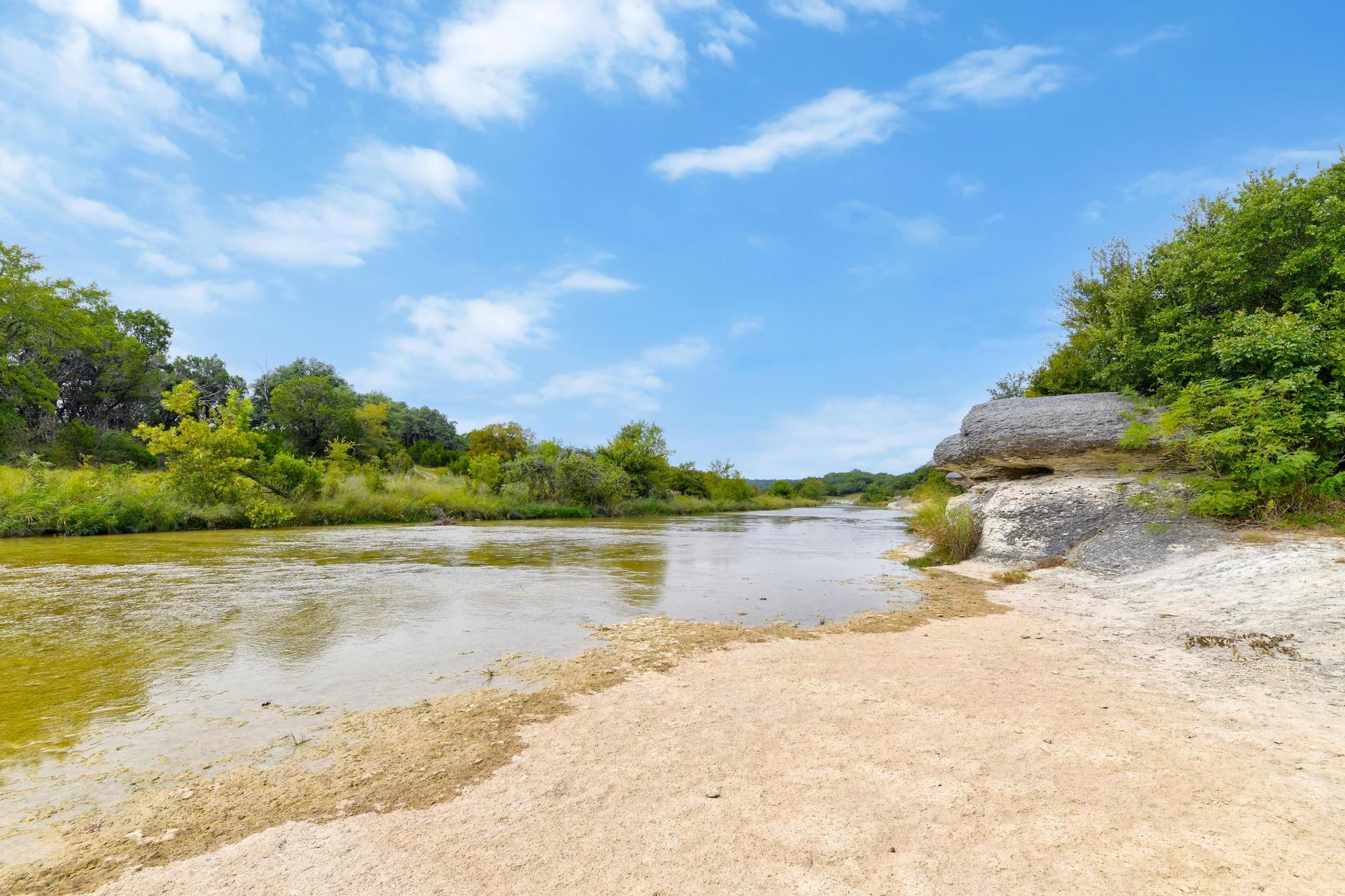 105 Oak Plaza Drive Georgetown TX 78628
