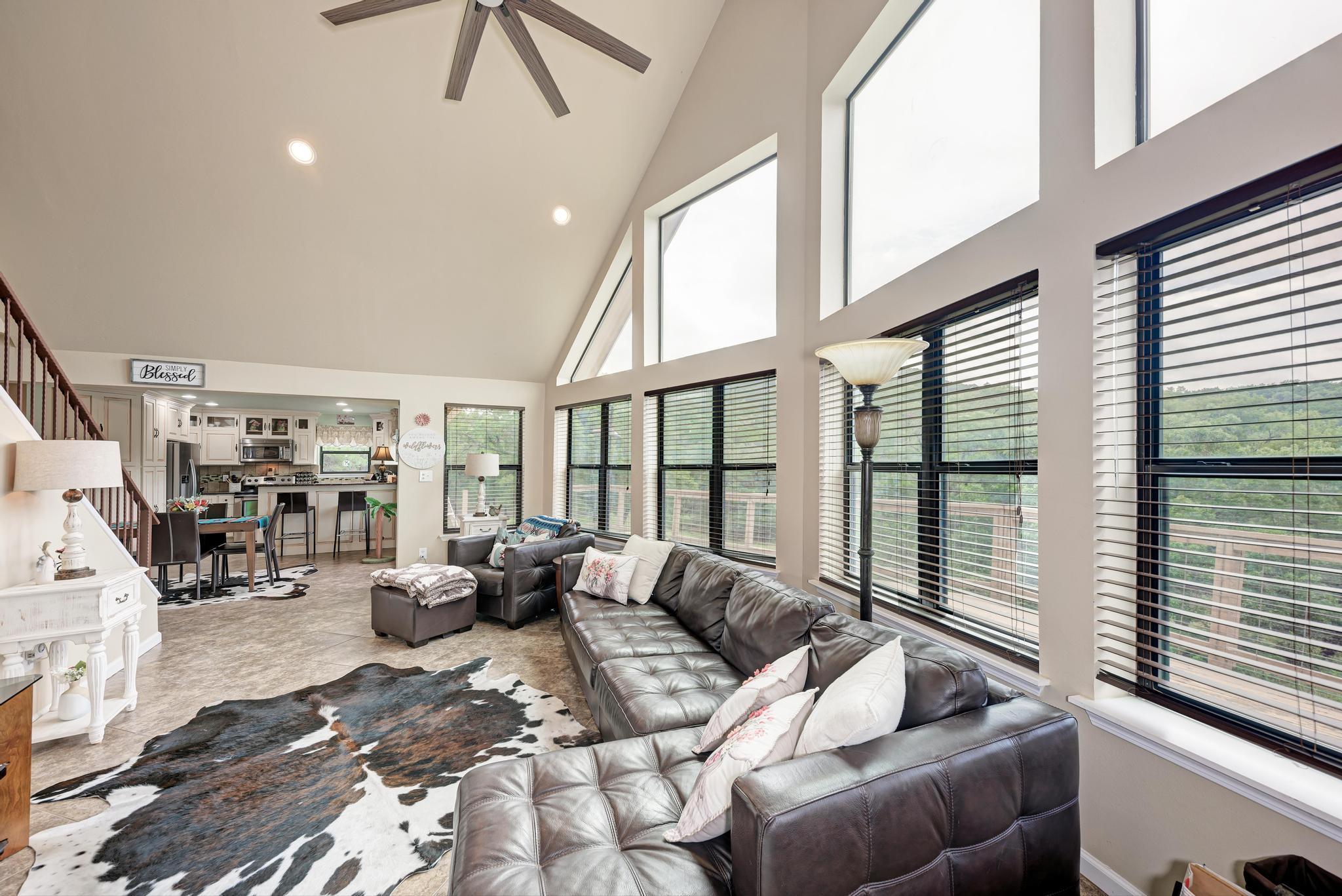 5093 Chimney Rock Canyon Lake TX 78133