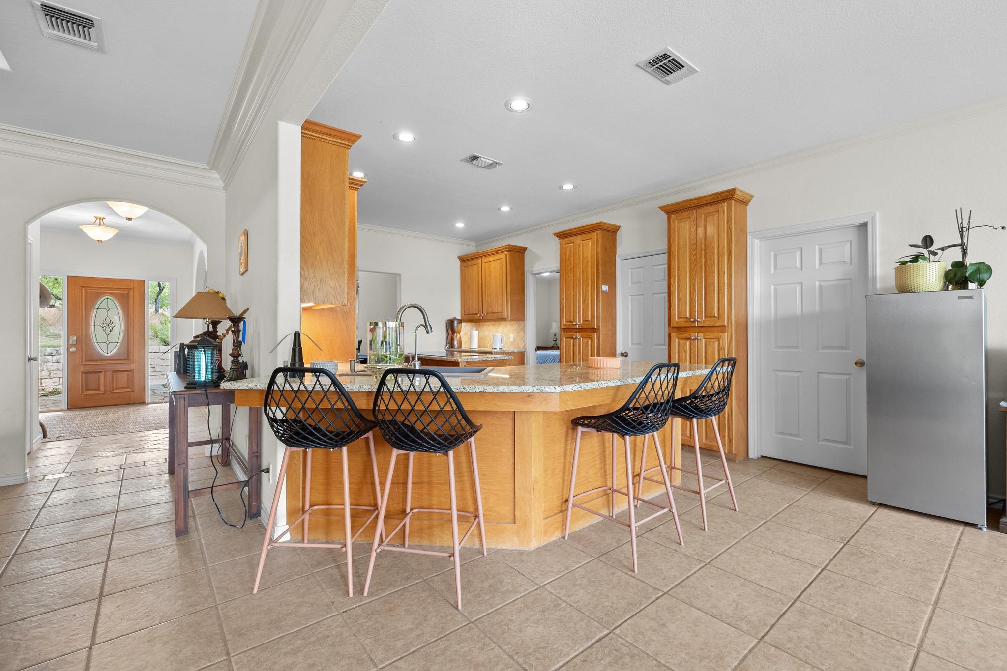301 Hall Lane Spicewood TX 78669