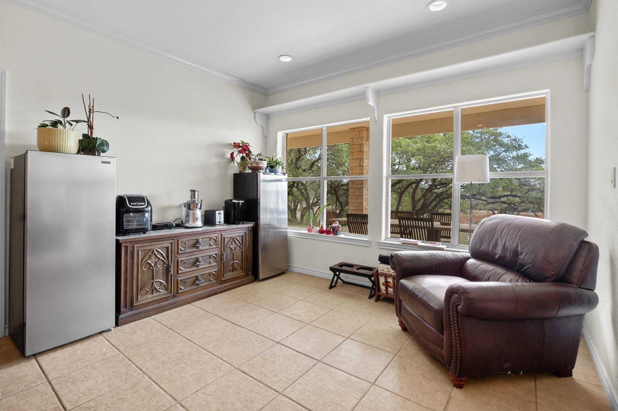 301 Hall Lane Spicewood TX 78669