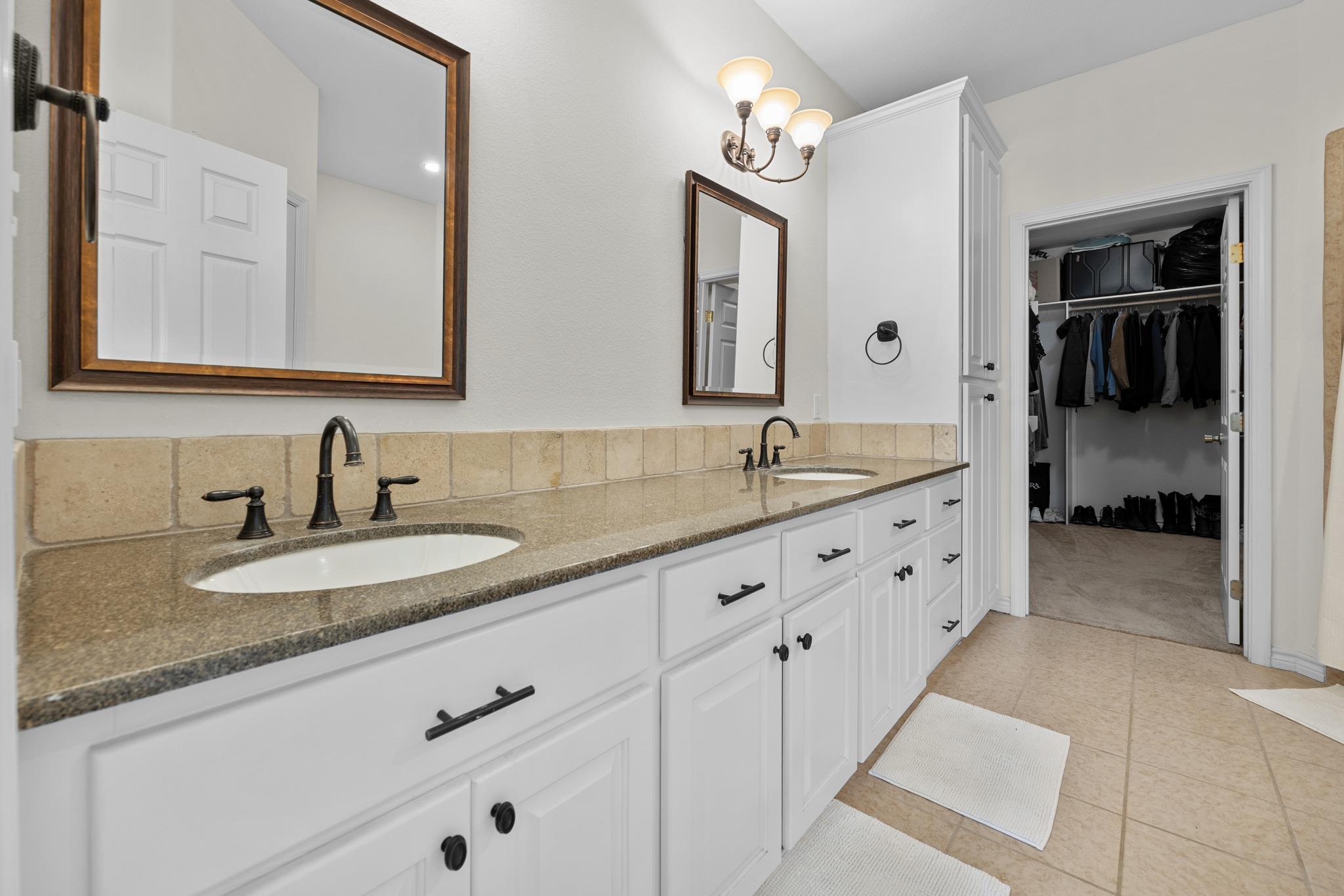 301 Hall Lane Spicewood TX 78669