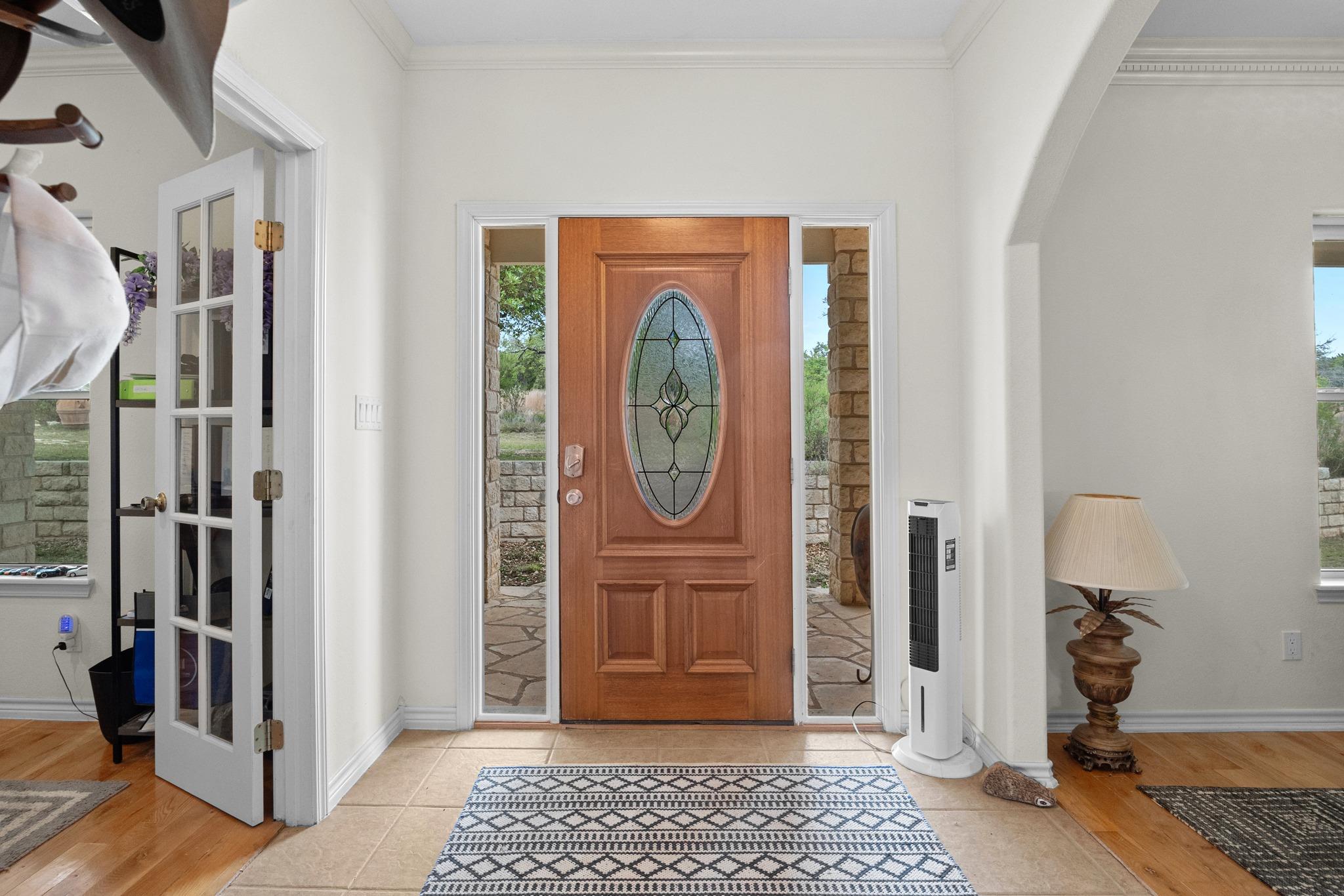 301 Hall Lane Spicewood TX 78669